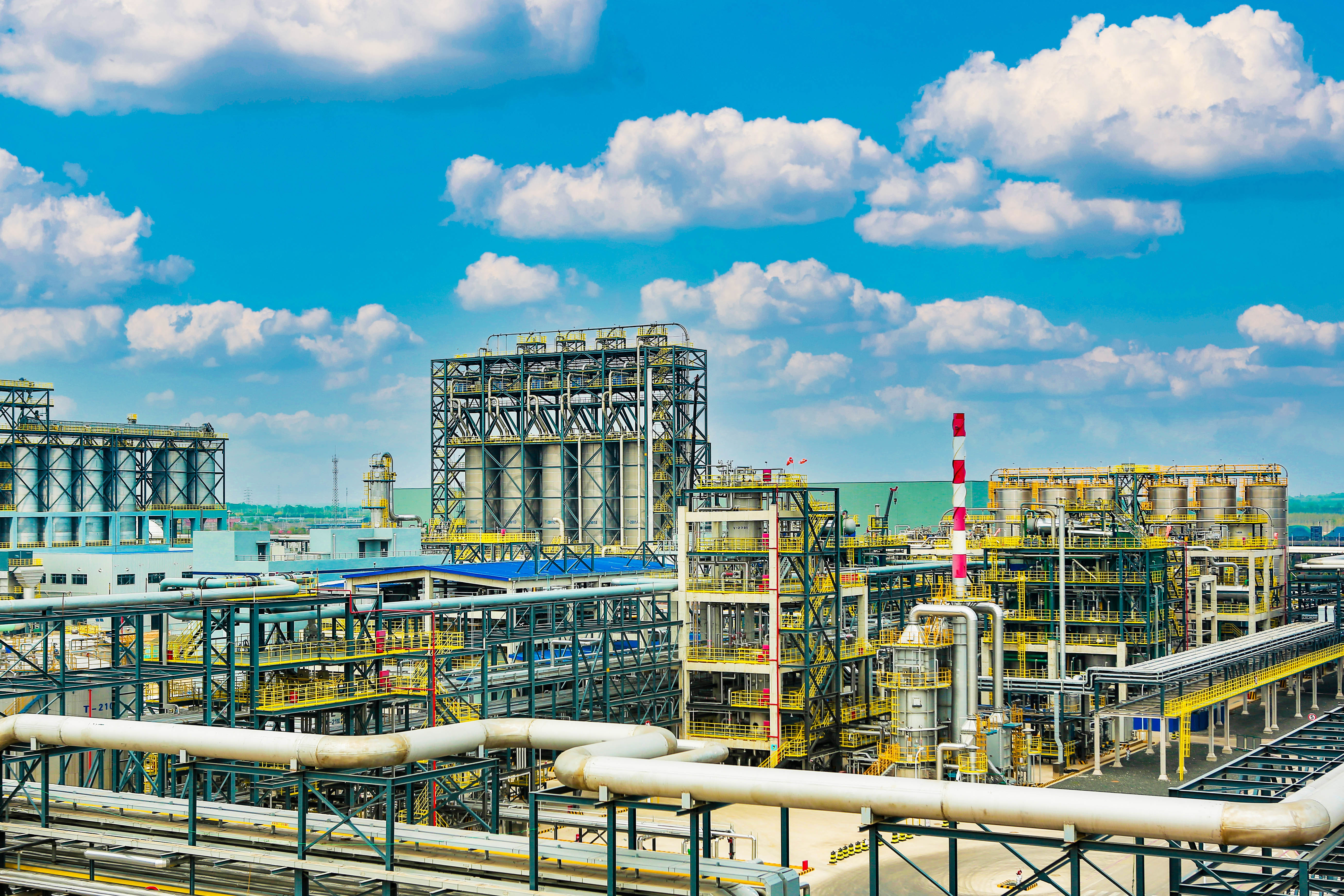 海灣集團召開(kai)今年第二次安(ān)委會